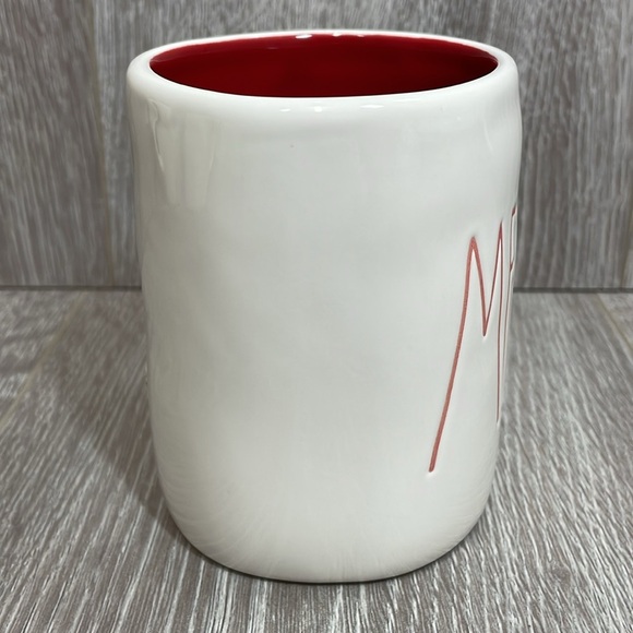 NWT Rae Dunn “MEOW” Ceramic Coffee Tea Mug Red - Picture 2 of 7